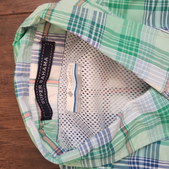 Medium Columbia Sportswear Fishing Shirt - Picture 3 of 4